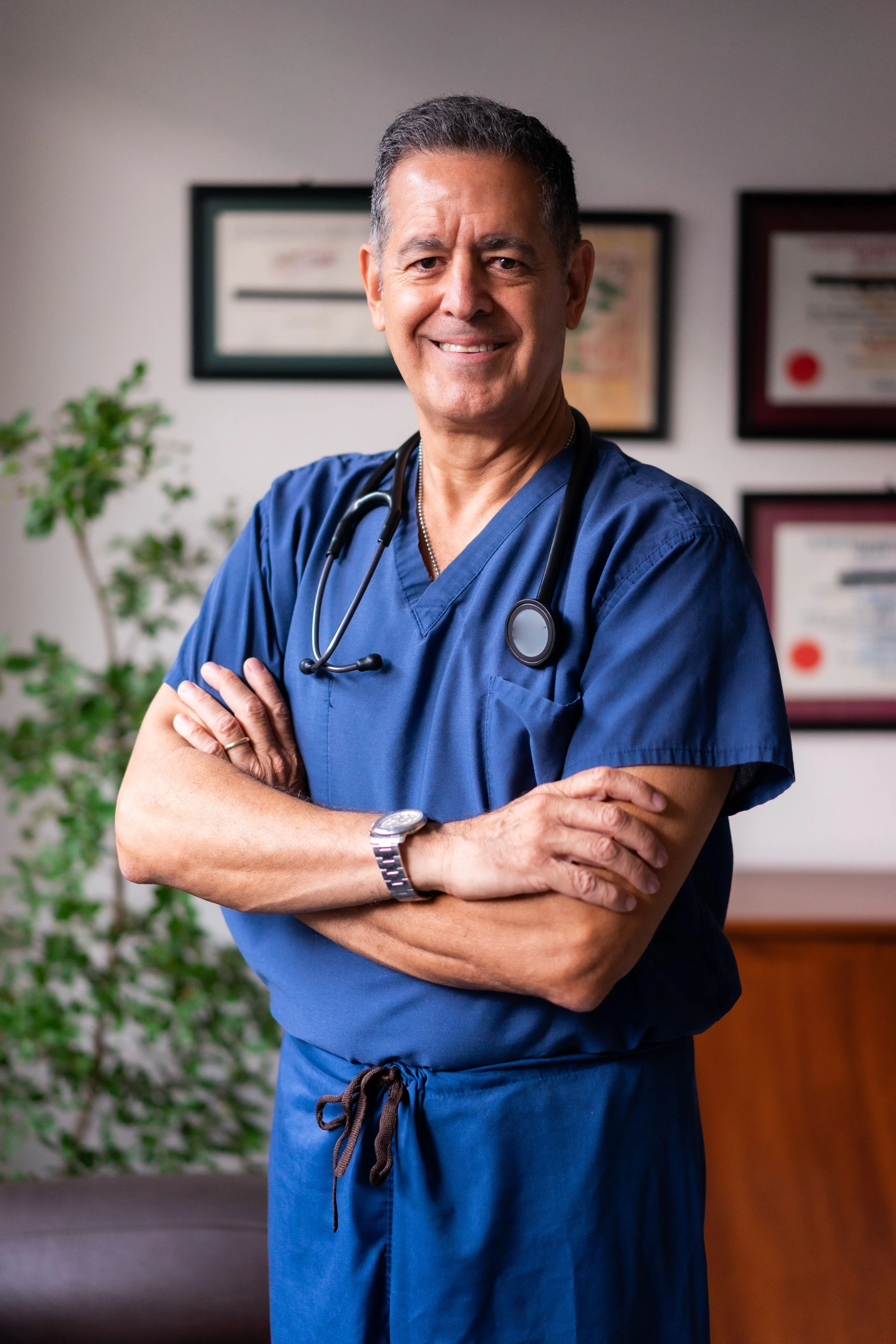 Dr. Kareem El-Naggar, cosmetic and implant dentist at Lumora Aesthetic Dental